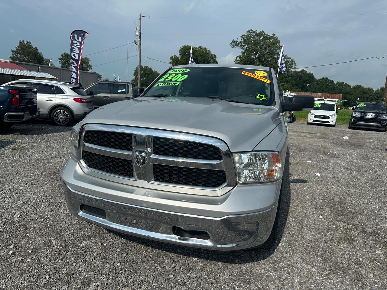 RAM 1500 Classic SLT 4x4 Crew Cab 6'4" Box 2019