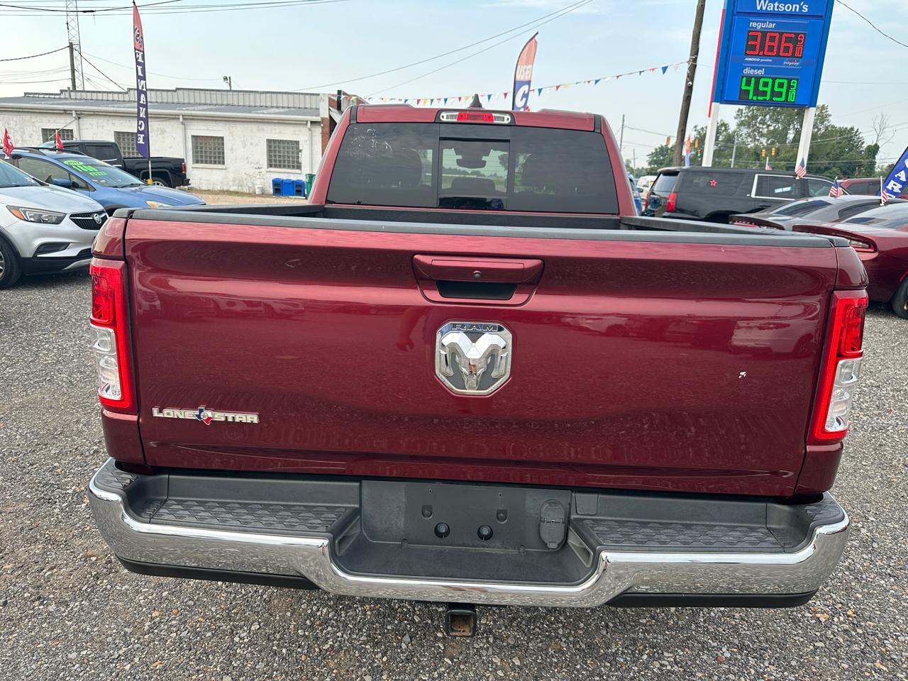RAM 1500 Lone Star 4x2 Quad Cab 6'4" Box 2021