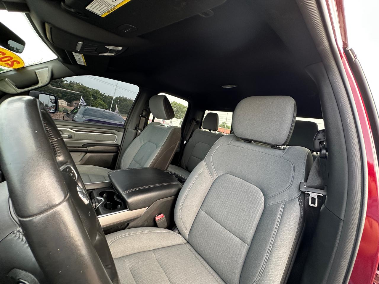 RAM 1500 Lone Star 4x2 Quad Cab 6'4" Box 2021