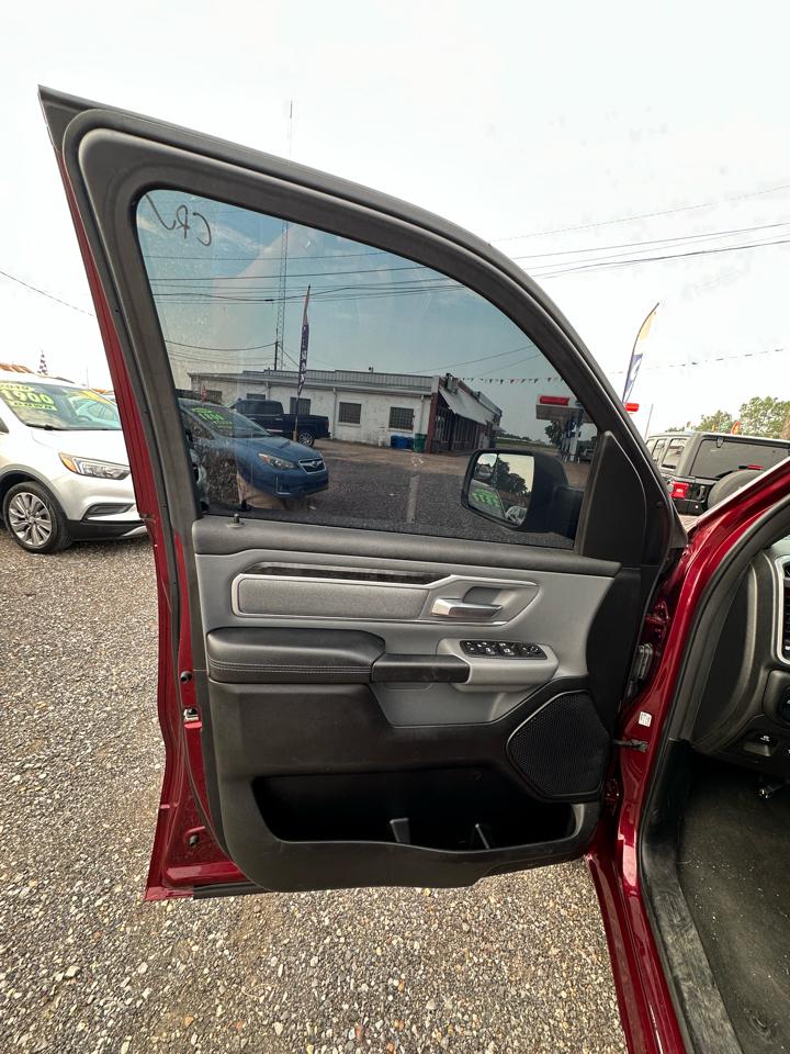 RAM 1500 Lone Star 4x2 Quad Cab 6'4" Box 2021