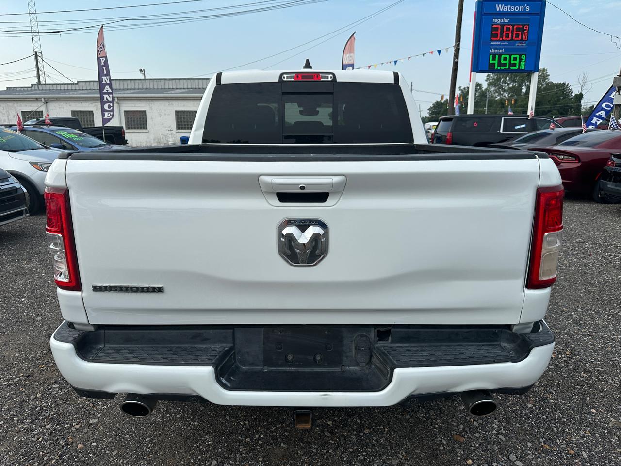RAM 1500 Big Horn 4x2 Crew Cab 5'7" Box 2020