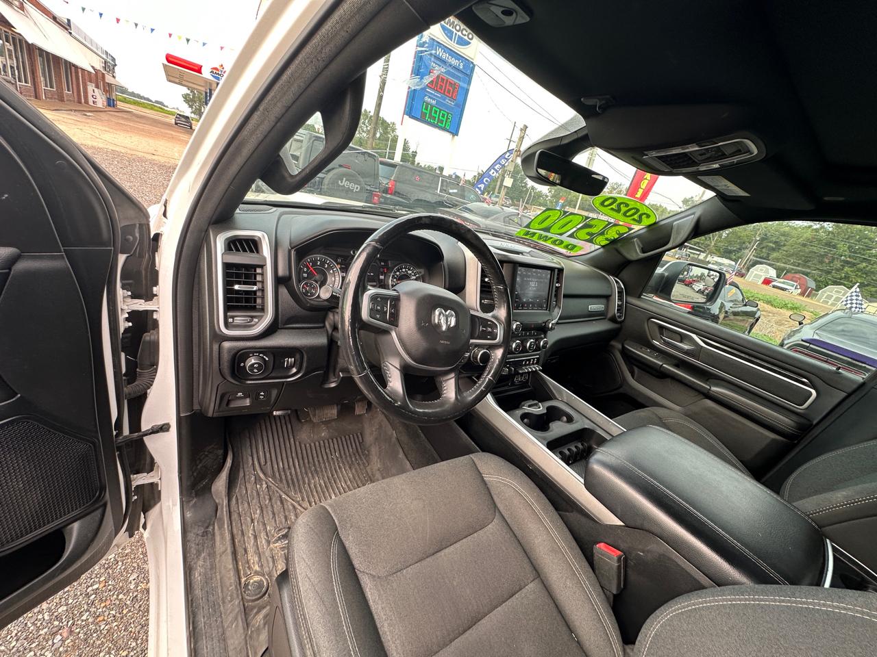 RAM 1500 Big Horn 4x2 Crew Cab 5'7" Box 2020