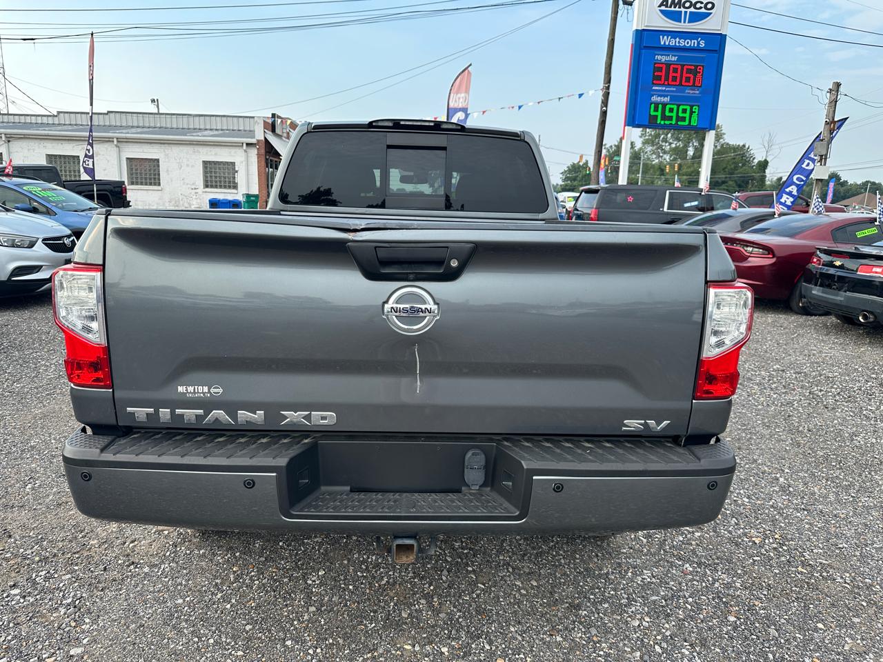 Nissan Titan XD 4x2 Gas Crew Cab SV 2017