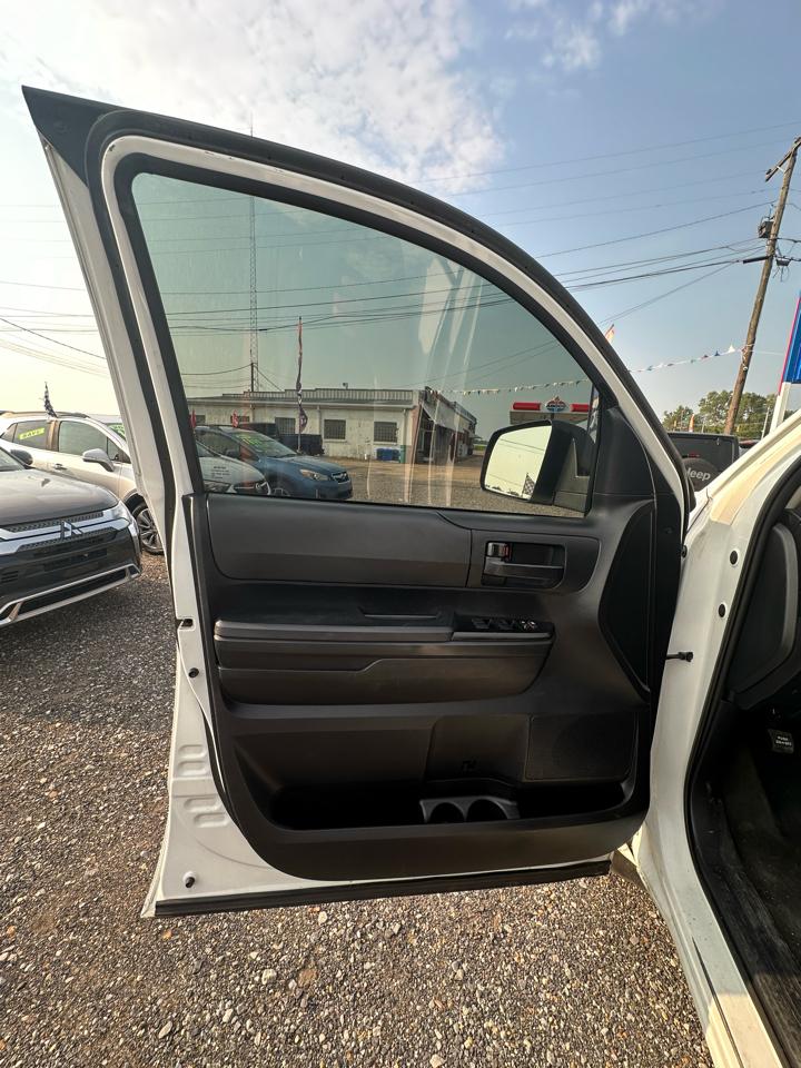 Toyota Tundra 2WD SR5 Double Cab 6.5' Bed 4.6L (Natl) 2017