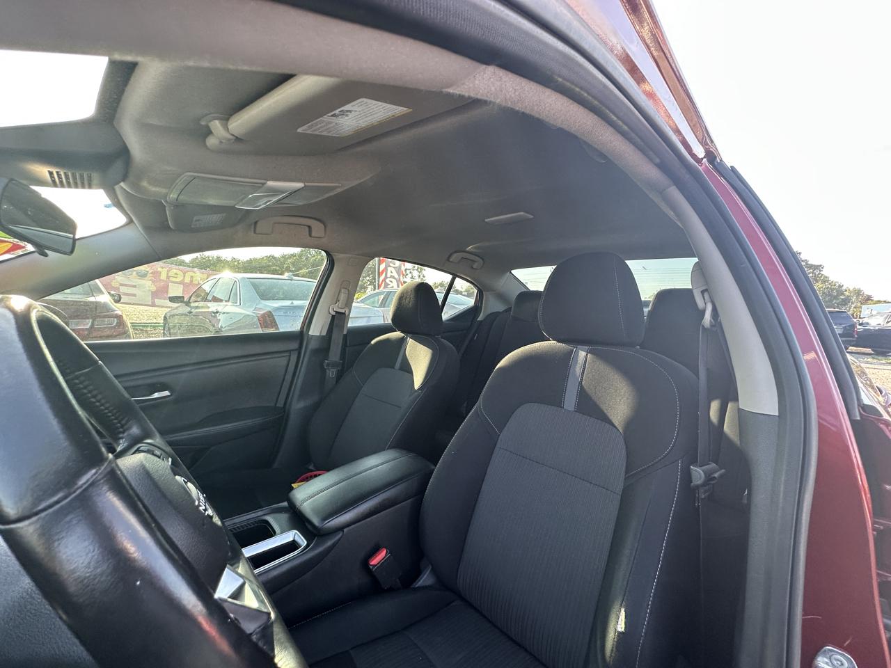 Nissan Sentra SV CVT 2024