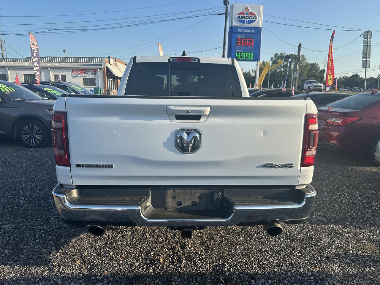 RAM 1500 Big Horn 4x4 Crew Cab 5'7" Box 2022