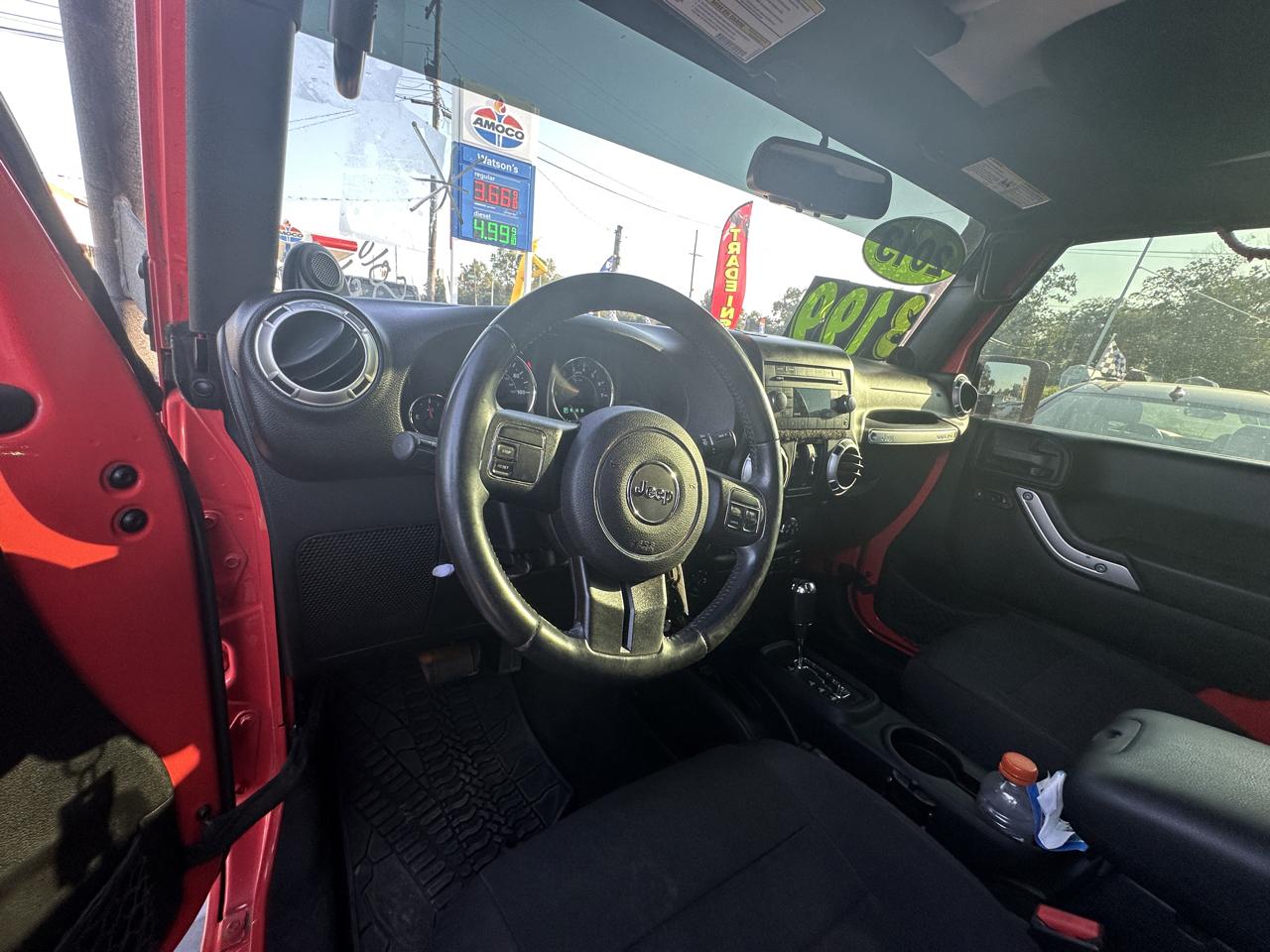 Jeep Wrangler Unlimited 4WD 4dr Sahara 2013