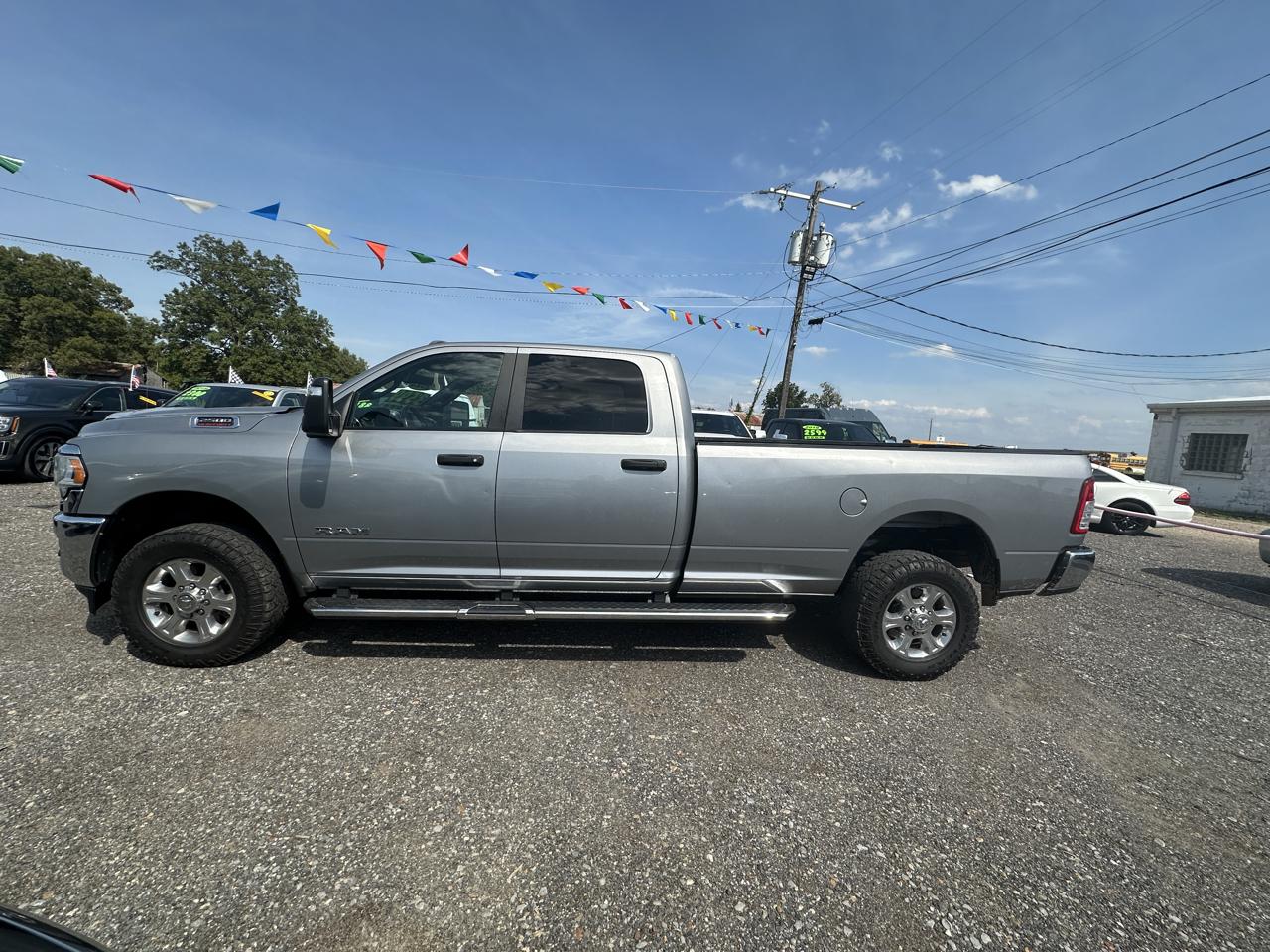 2023 RAM 2500 Big Horn 4x4 Crew Cab 8' Box