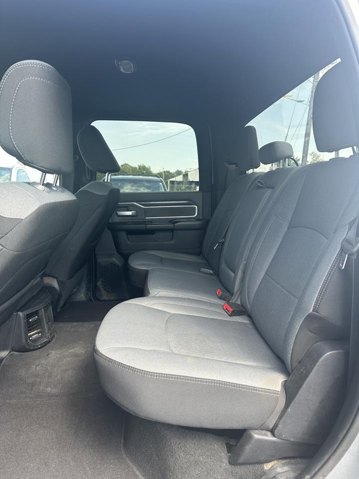 RAM 2500 Big Horn 4x4 Crew Cab 8' Box 2023