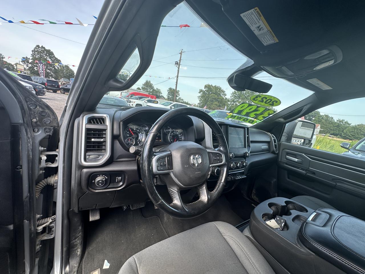 RAM 2500 Big Horn 4x4 Crew Cab 8' Box 2023