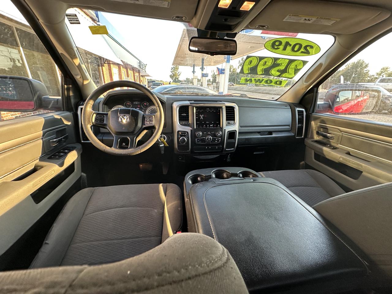 RAM 1500 Classic Warlock 4x2 Quad Cab 6'4" Box 2019