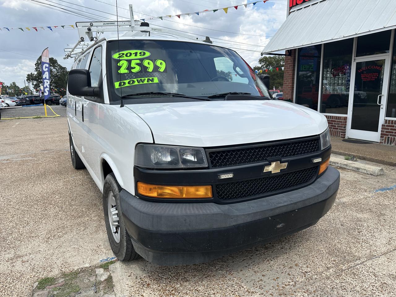 Chevrolet Express Cargo Van RWD 2500 135" 2019