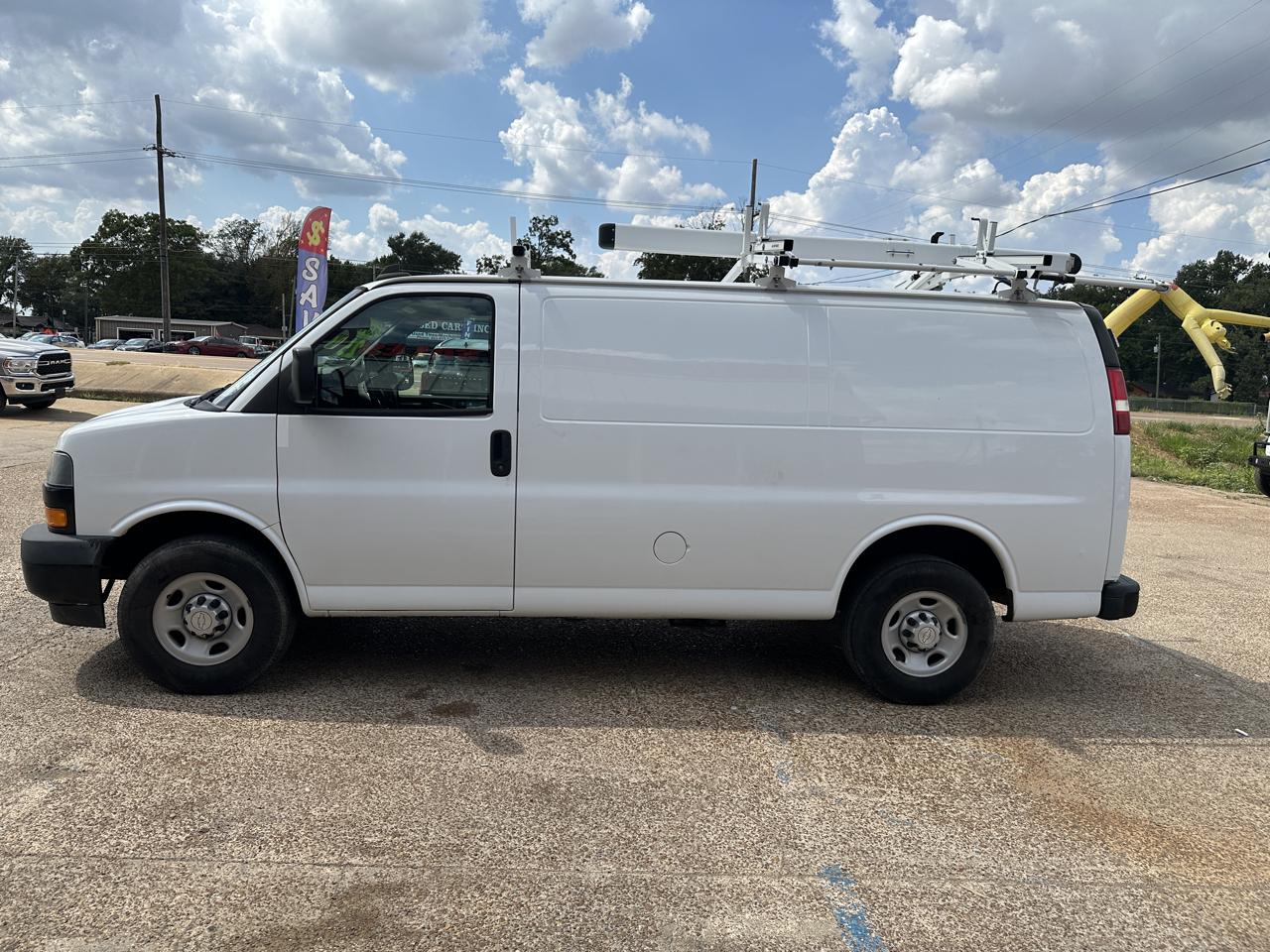 Chevrolet Express Cargo Van RWD 2500 135" 2019