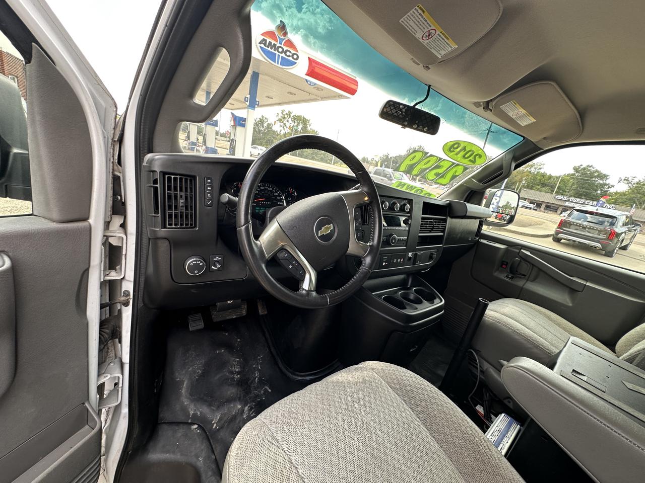 Chevrolet Express Cargo Van RWD 2500 135" 2019