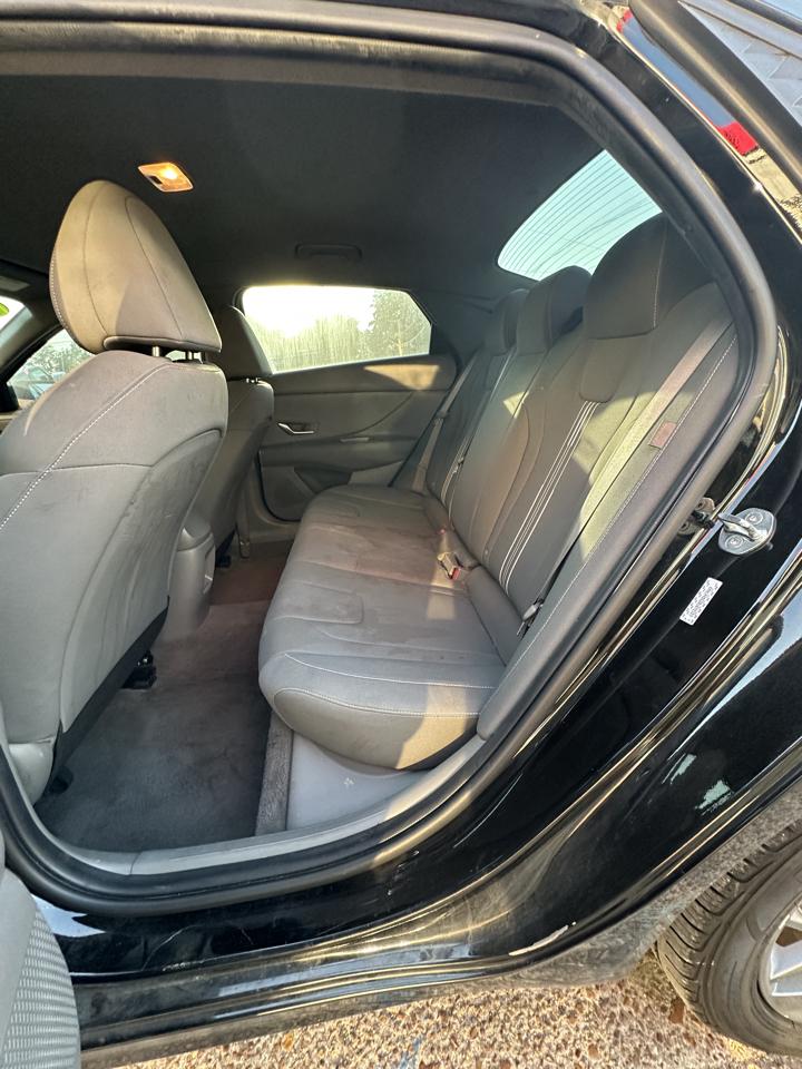 Hyundai Elantra SEL IVT 2024