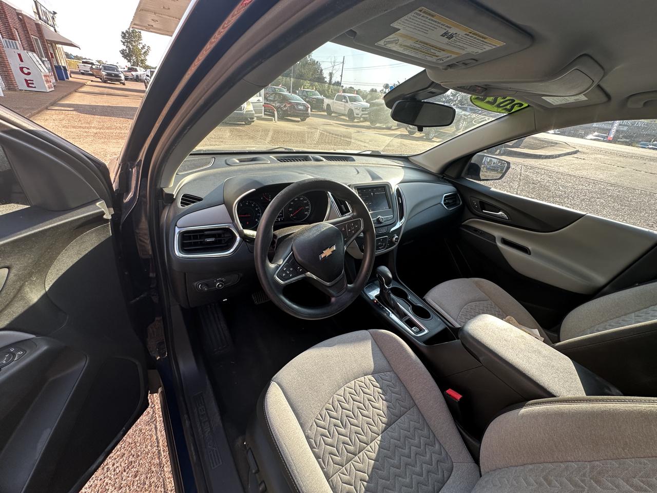 Chevrolet Equinox FWD 4dr LS w/1FL 2022