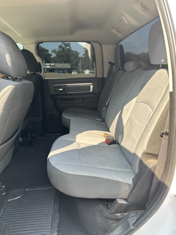 RAM 1500 Classic Warlock 4x4 Crew Cab 5'7" Box 2021
