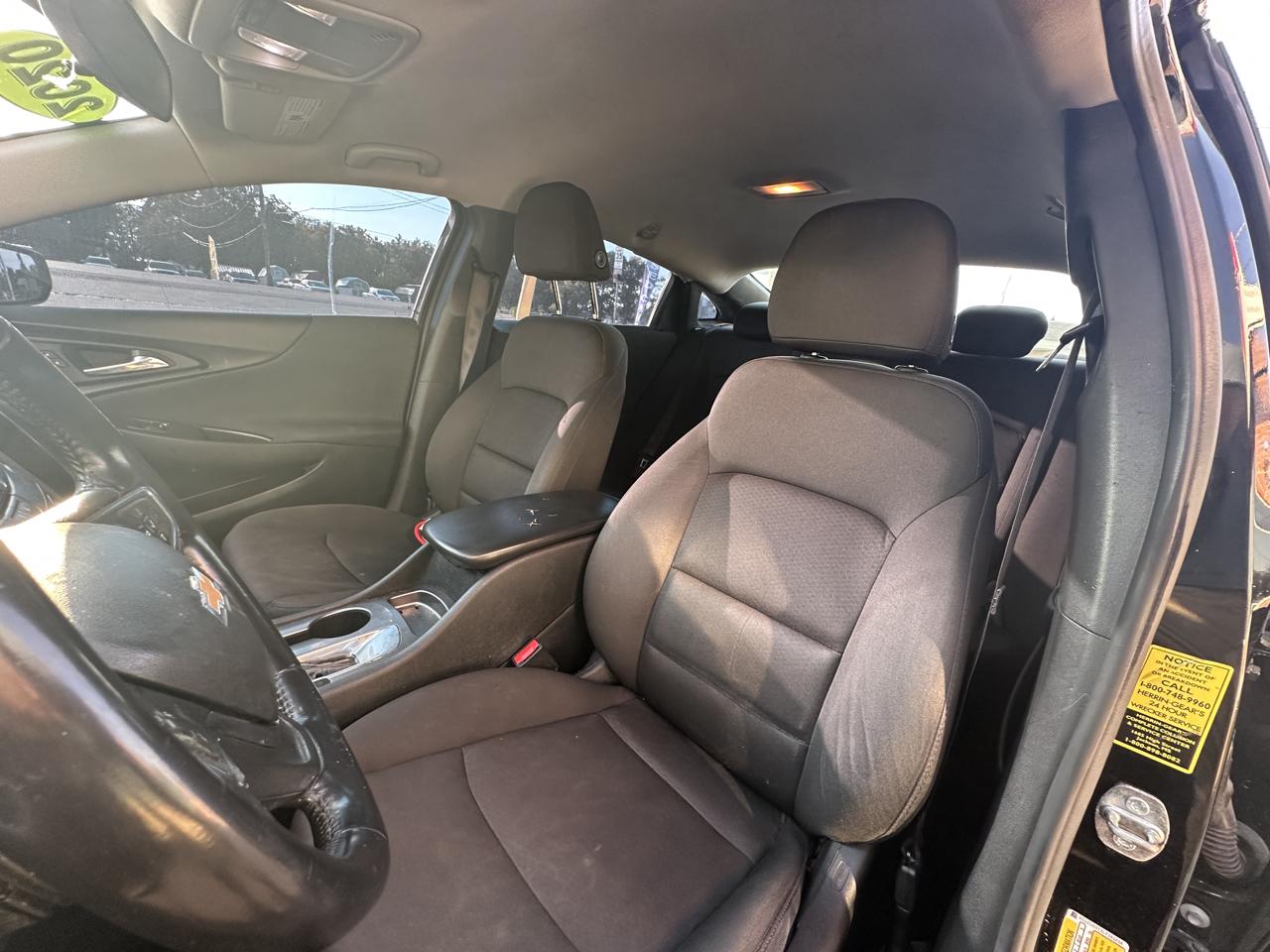 Chevrolet Malibu 4dr Sdn RS 2020