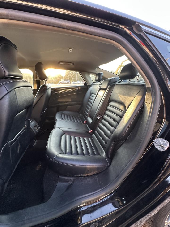 Ford Fusion SEL FWD 2019