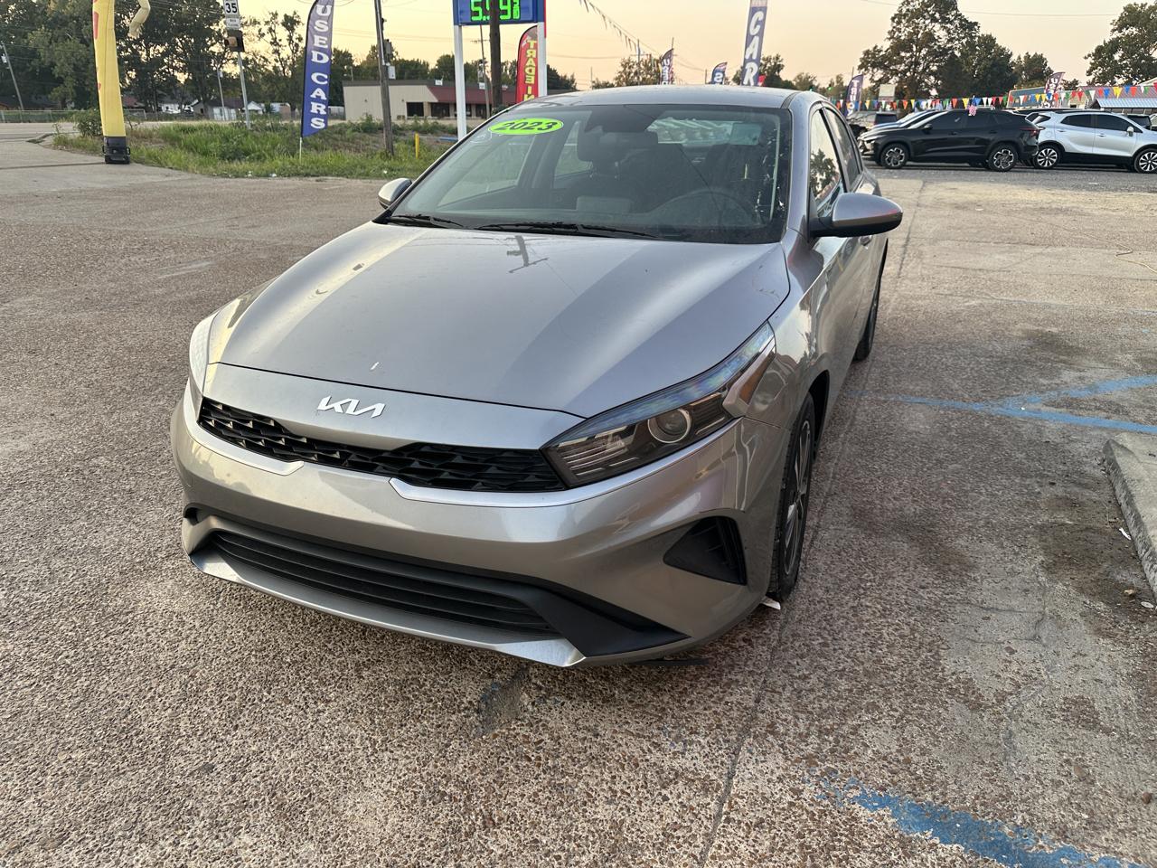 Kia Forte LXS IVT 2023