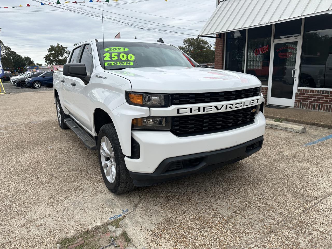 Chevrolet Silverado 1500 4WD Crew Cab 147" Custom 2021