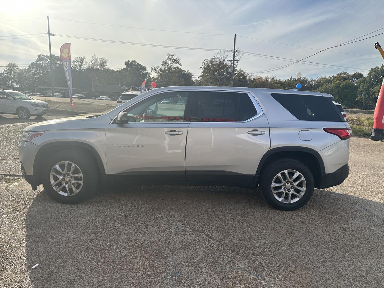 Chevrolet Traverse FWD 4dr LS w/1LS 2018