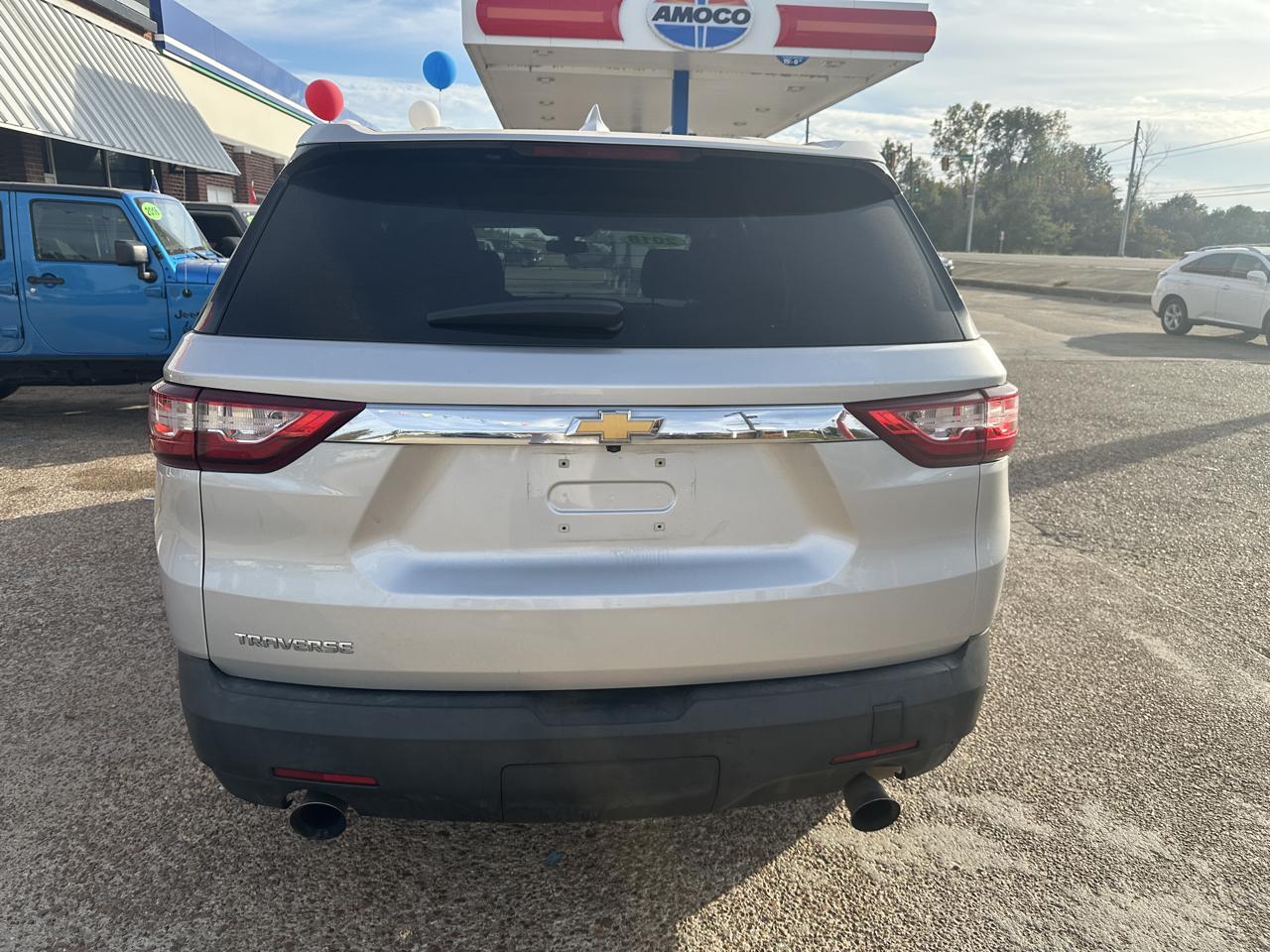 Chevrolet Traverse FWD 4dr LS w/1LS 2018
