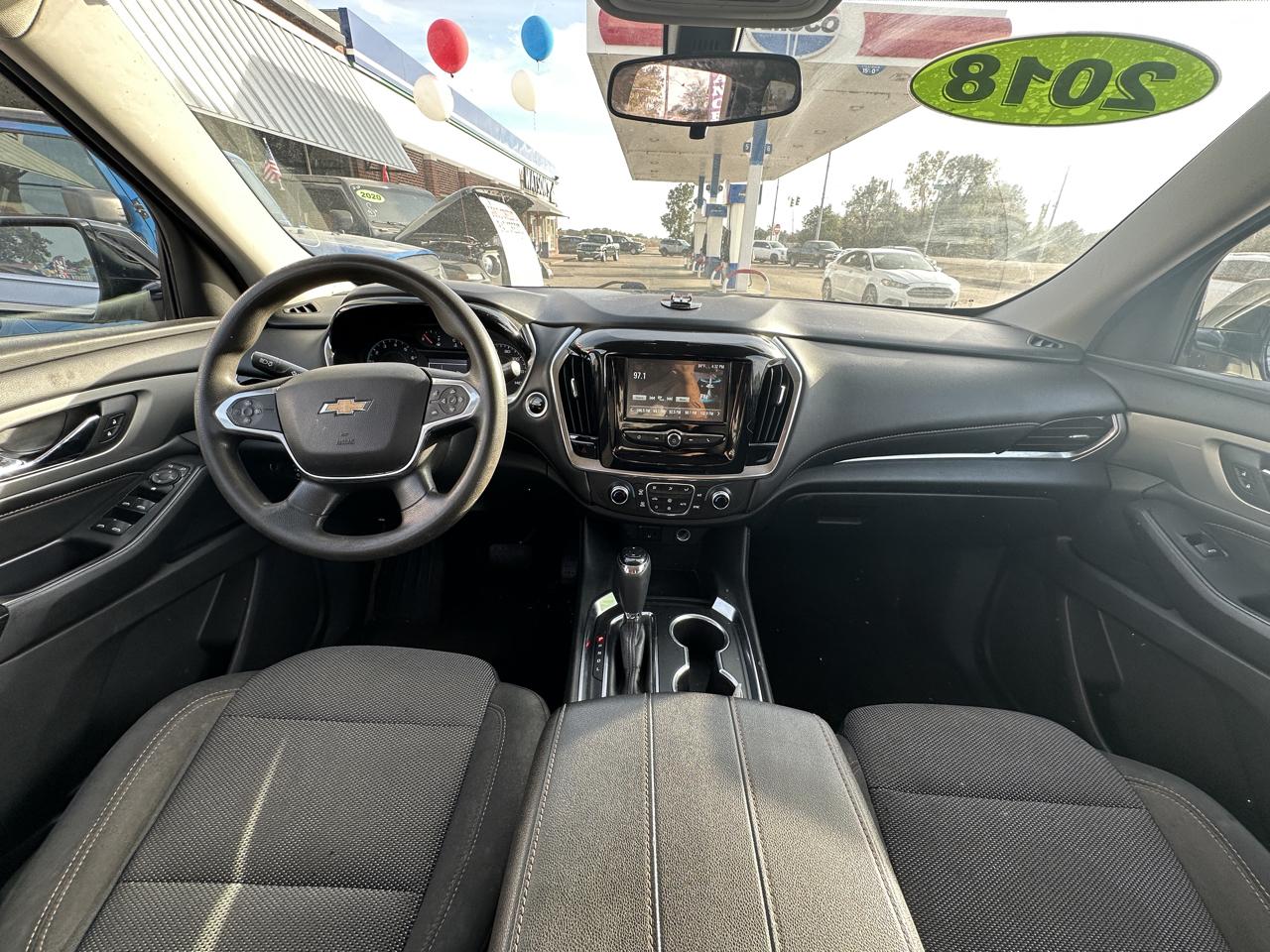 Chevrolet Traverse FWD 4dr LS w/1LS 2018