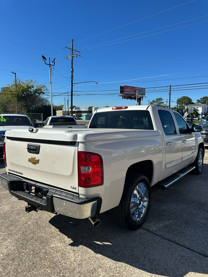 2013 Chevrolet Silverado 1500 LTZ photo 3