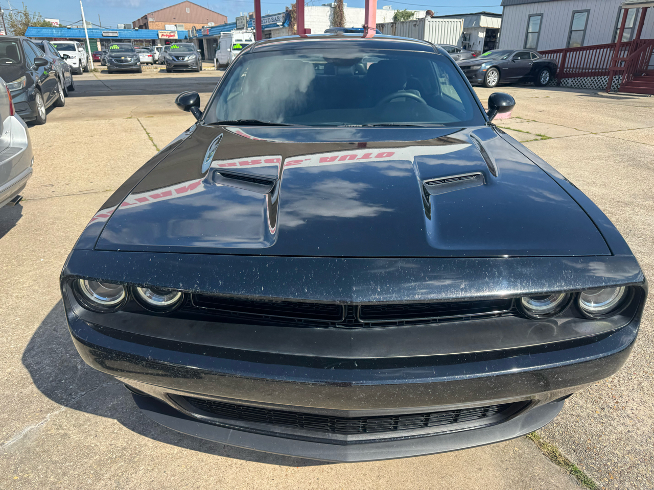 2016 Dodge Challenger SXT photo 4