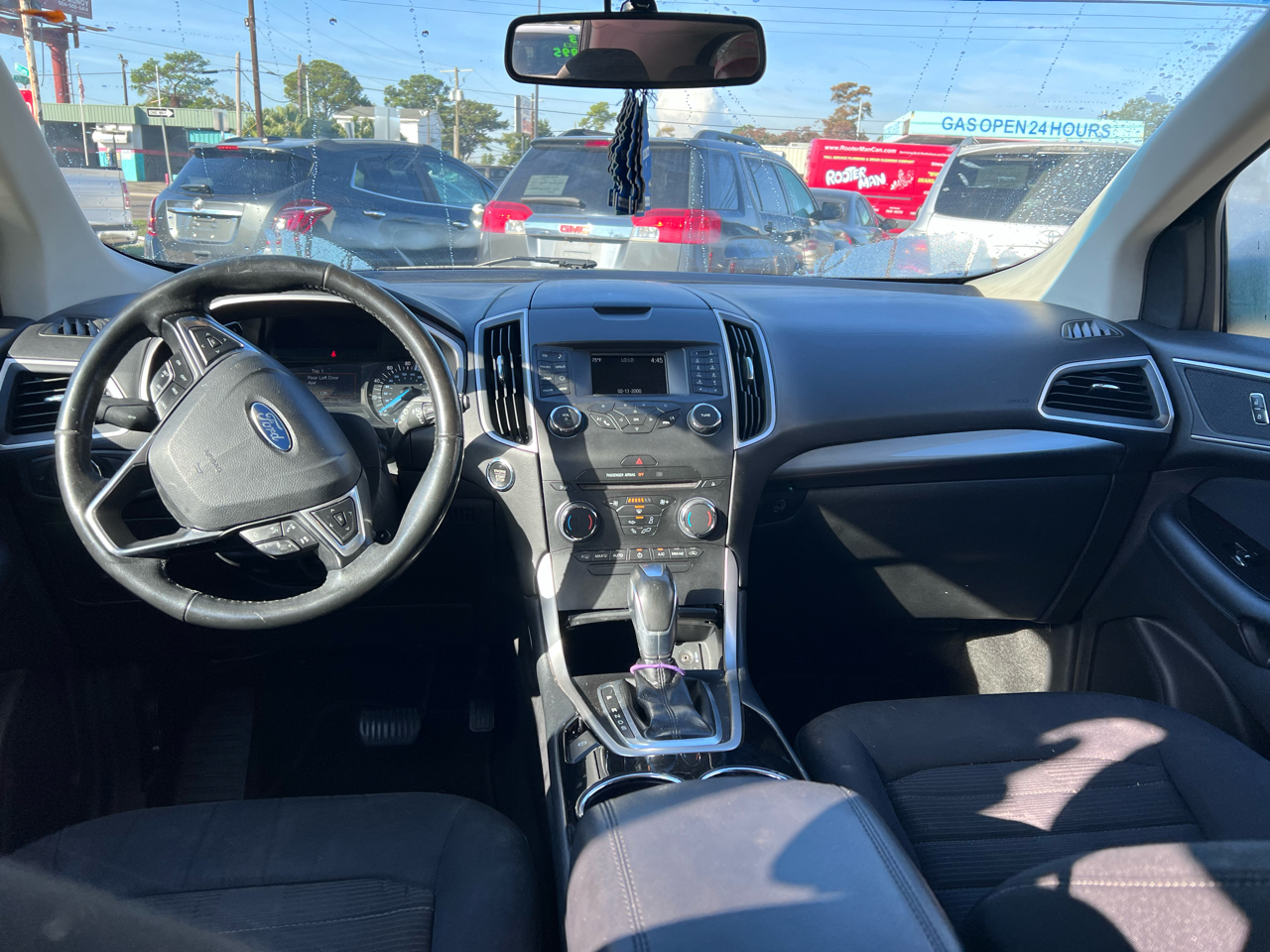 2015 Ford Edge SEL photo 4