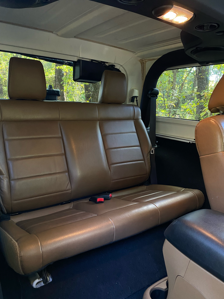 Jeep Wrangler Sahara 4WD 2012