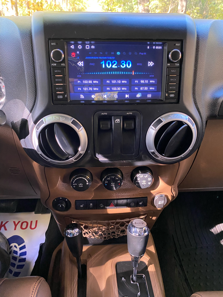 Jeep Wrangler Sahara 4WD 2012