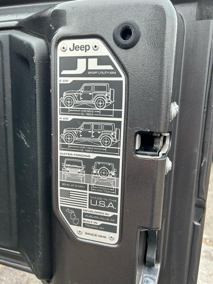 Jeep Wrangler Unlimited Sport 2018