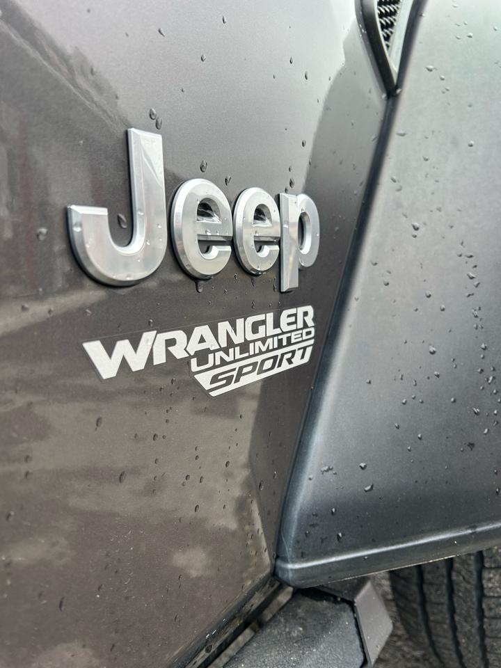 Jeep Wrangler Unlimited Sport 2018