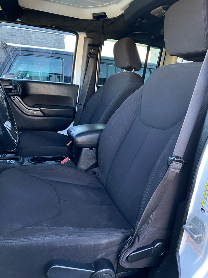 Jeep Wrangler Unlimited Sport 4WD 2013