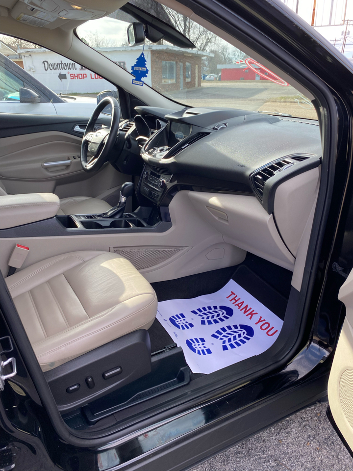 Ford Escape Titanium FWD 2017