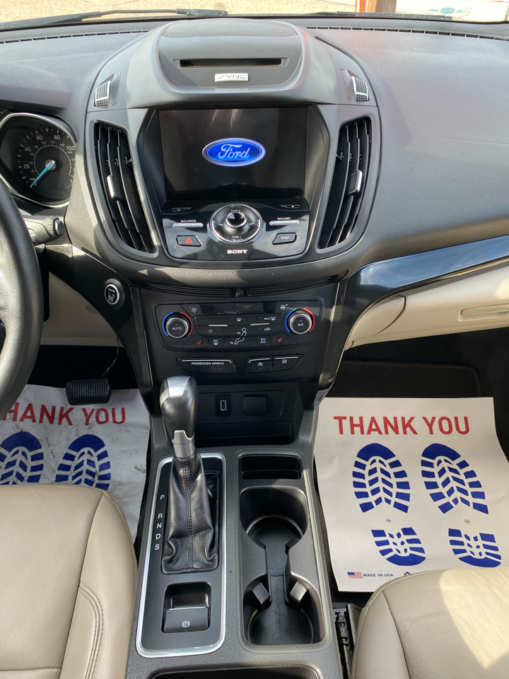 Ford Escape Titanium FWD 2017