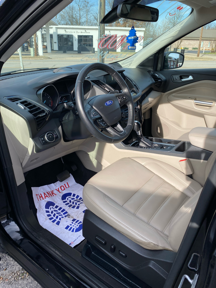 Ford Escape Titanium FWD 2017