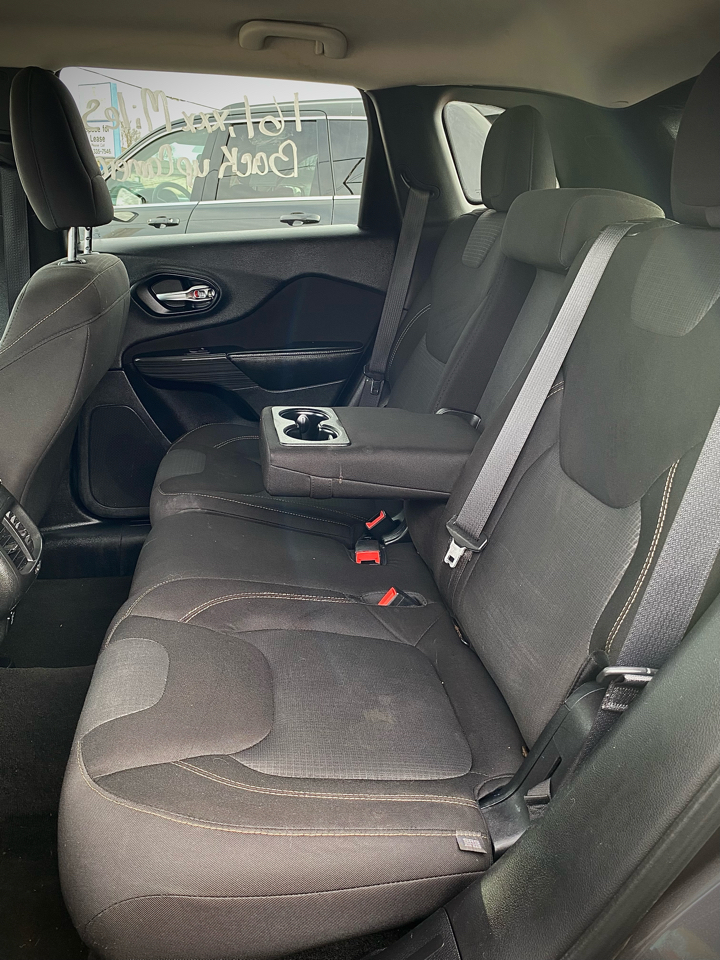 Jeep Cherokee Latitude 4WD 2015