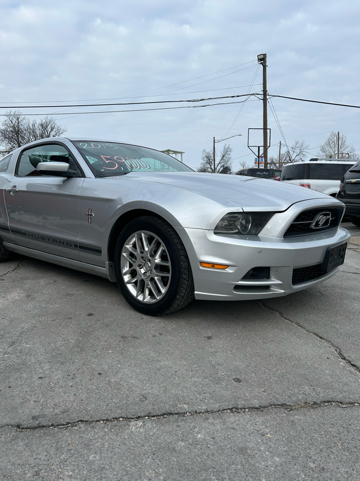 Ford Mustang V6 Coupe 2013