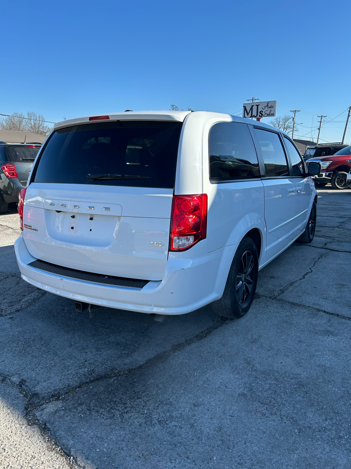 Dodge Grand Caravan R/T 2016