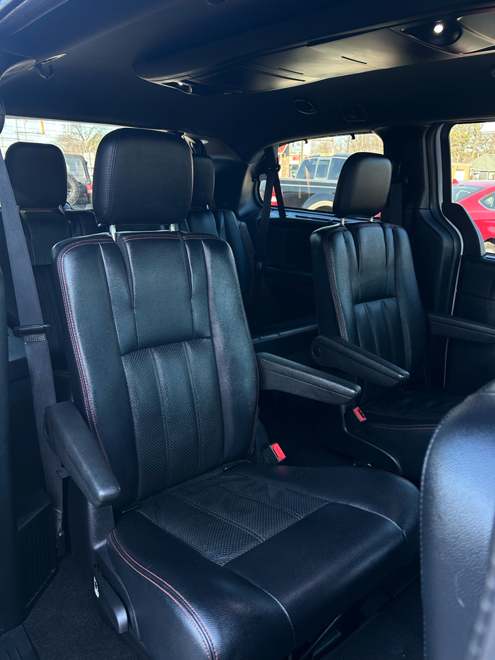 Dodge Grand Caravan R/T 2016