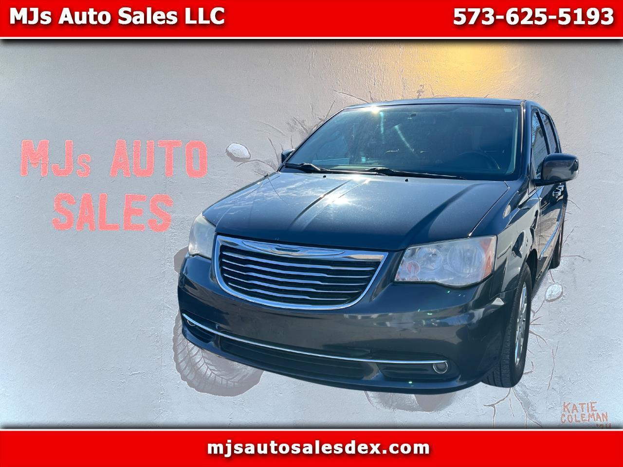2013 Chrysler Town & Country Touring