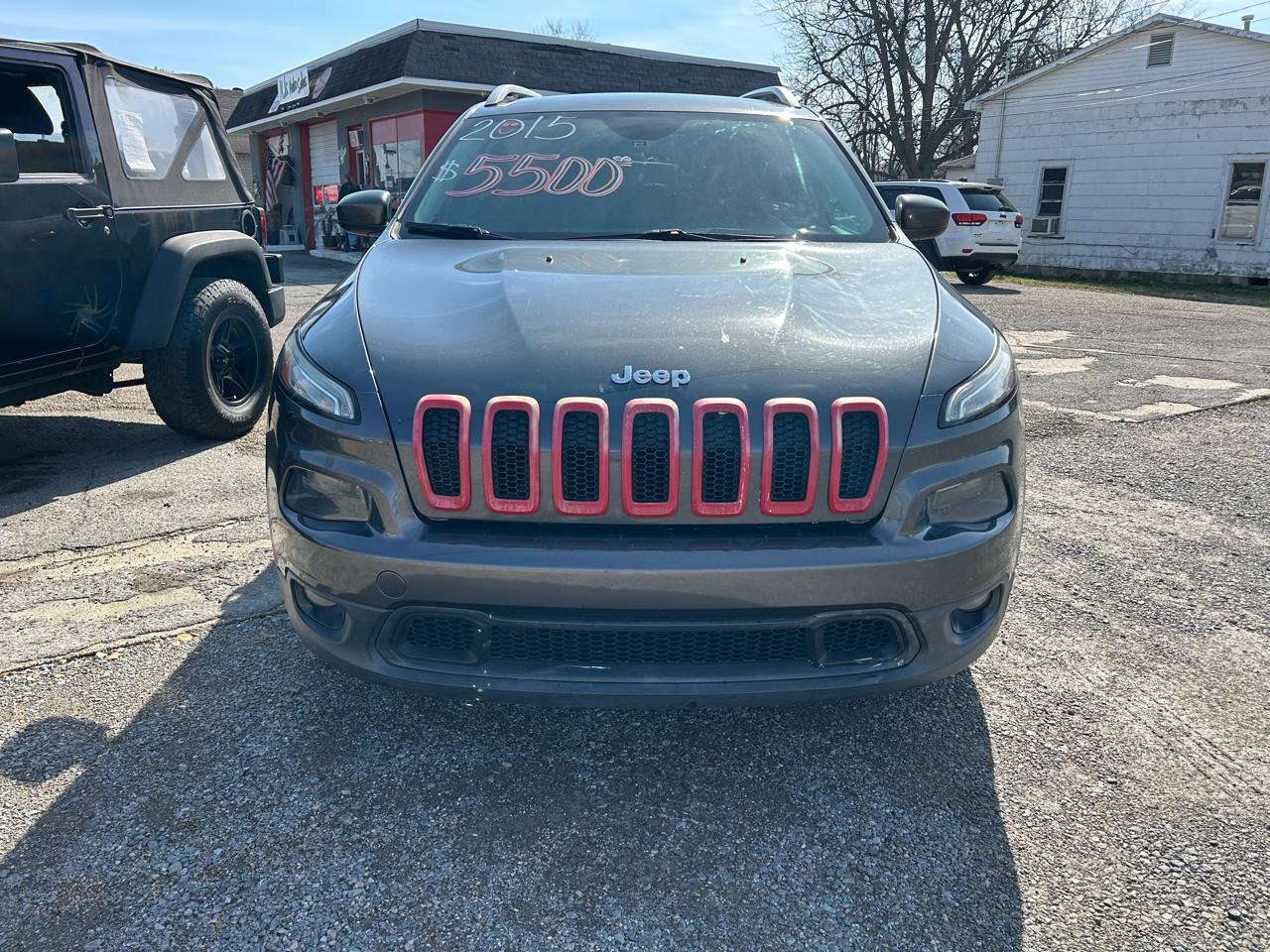 Jeep Cherokee Latitude FWD 2015