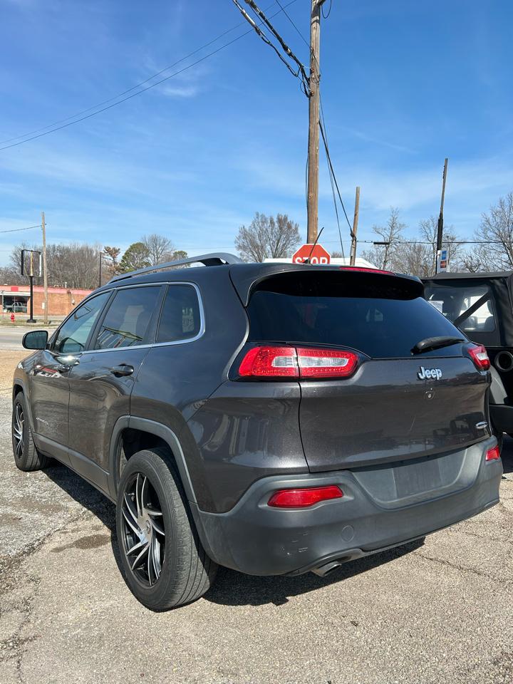 Jeep Cherokee Latitude FWD 2015