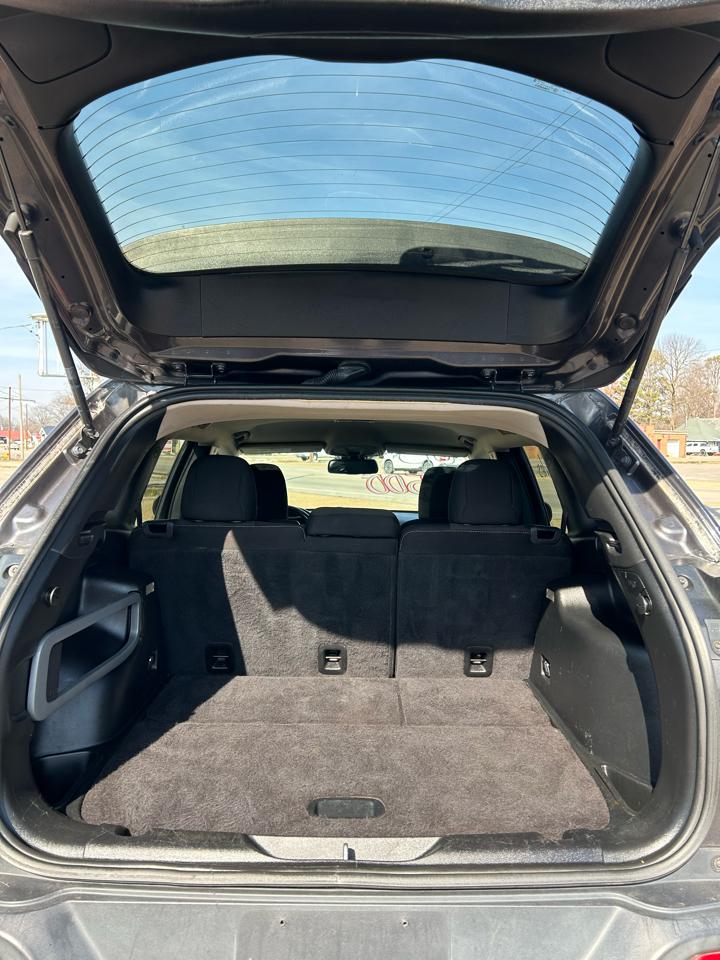 Jeep Cherokee Latitude FWD 2015