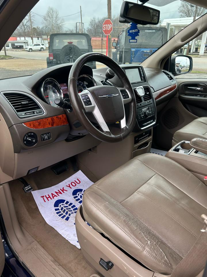 Chrysler Town & Country Touring-L 2016