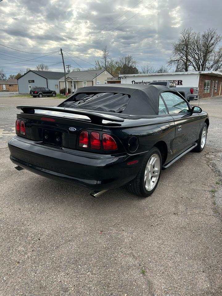 Ford Mustang GT convertible 1998