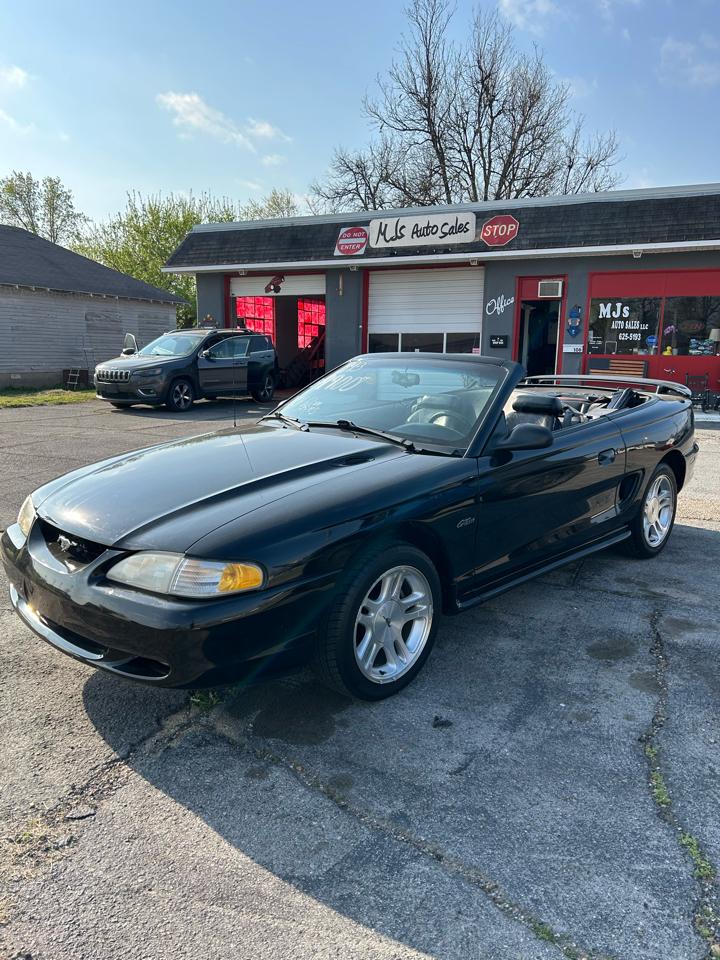 Ford Mustang GT convertible 1998